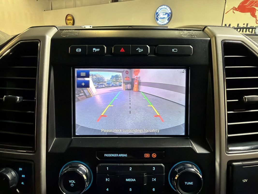 Used 2019 Ford F250 Lariat w/ Lariat Ultimate Package AWD/4WD image 25