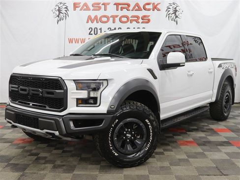 Used 2018 Ford F150 Raptor w/ Equipment Group 802A Luxury image 2