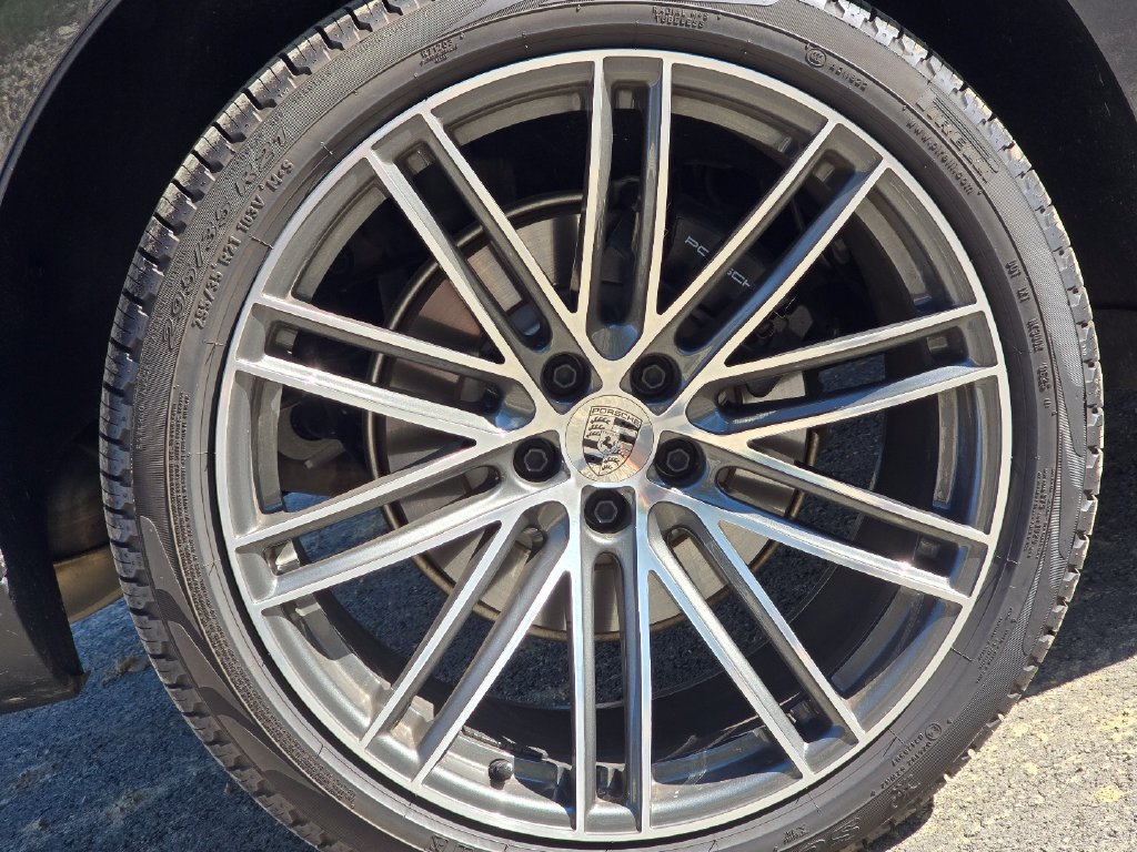 Certified 2026 Porsche Macan AWD/4WD image 44