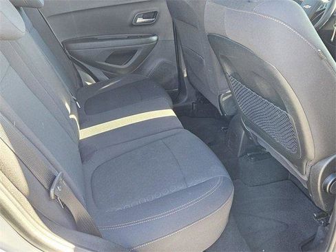Used 2018 Chevrolet Trax LS image 14
