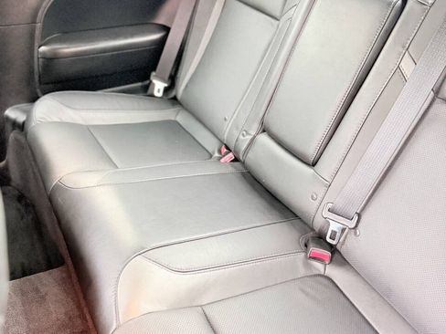 Used 2015 Dodge Challenger SXT Plus w/ Sound Group II RWD image 5
