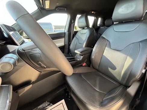 Used 2023 Jeep Compass Limited w/ Elite Group image 18