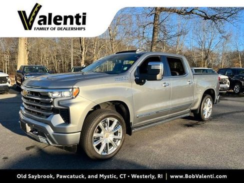 Used 2024 Chevrolet Silverado 1500 High Country w/ High Country Premium Package AWD/4WD image 1