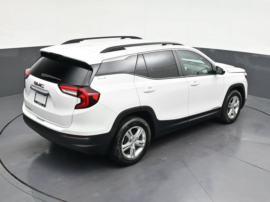 Used 2024 GMC Terrain SLE w/ Driver Convenience Package FWD image 21