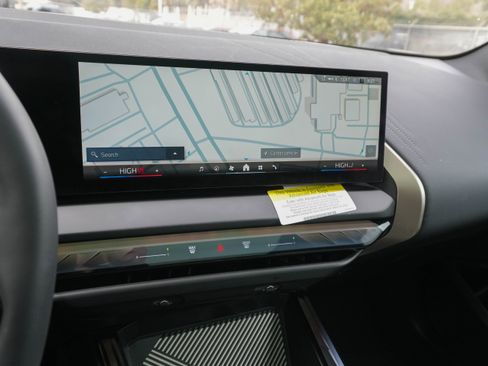 Used 2025 BMW X3 xDrive30i image 19