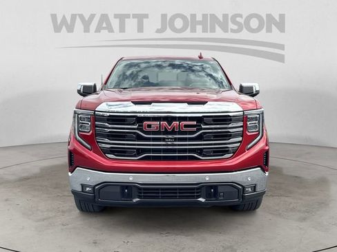 Used 2022 GMC Sierra 1500 SLT w/ SLT Convenience Package image 8