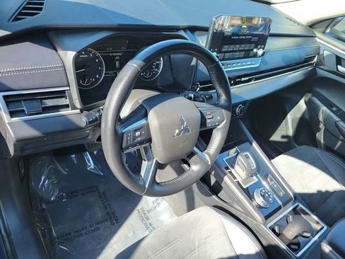 Used 2024 Mitsubishi Outlander SE AWD/4WD image 21