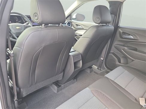 New 2026 Chevrolet Trax LT image 15