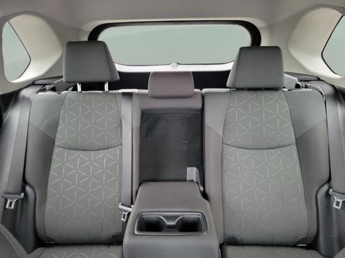 Used 2024 Toyota RAV4 XLE FWD image 11