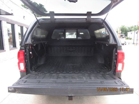 Used 2018 Chevrolet Silverado 1500 High Country AWD/4WD image 18
