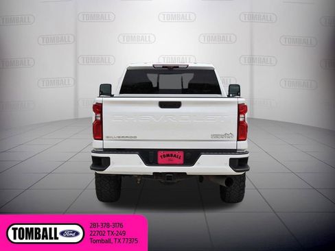 Used 2023 Chevrolet Silverado 2500 High Country w/ Technology Package AWD/4WD image 6
