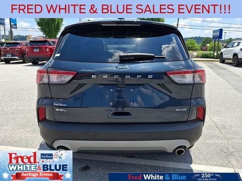 Certified 2022 Ford Escape SEL AWD/4WD image 9