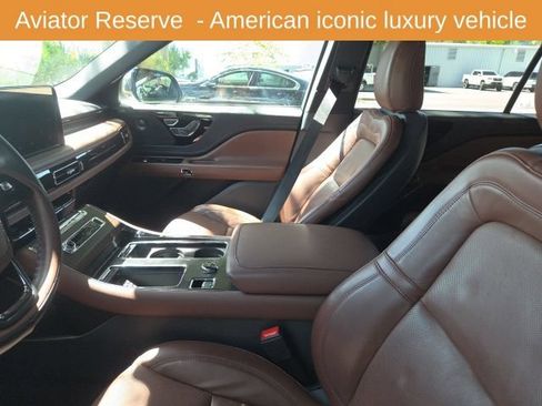 Used 2025 Lincoln Aviator Reserve w/ Illumination Package RWD image 9