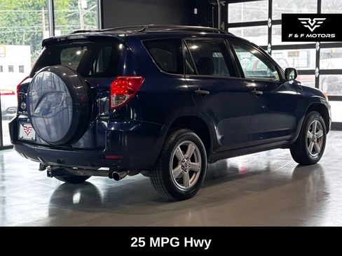 Used 2007 Toyota RAV4 4WD w/ 3rd Row image 3