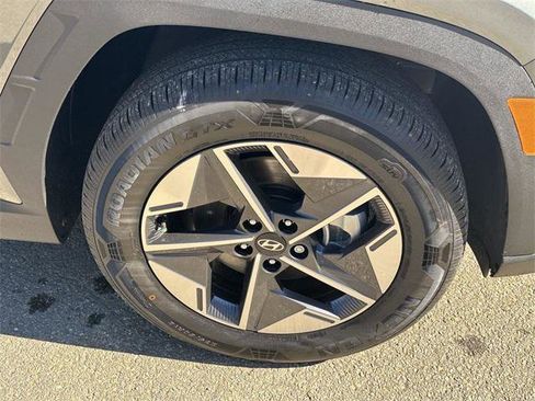 New 2025 Hyundai Tucson SEL image 12