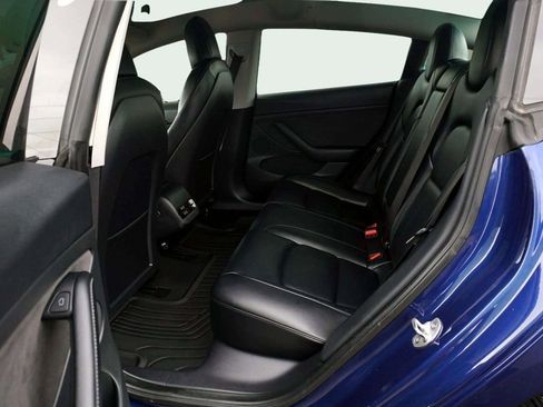 Used 2022 Tesla Model 3 Standard Range RWD image 16