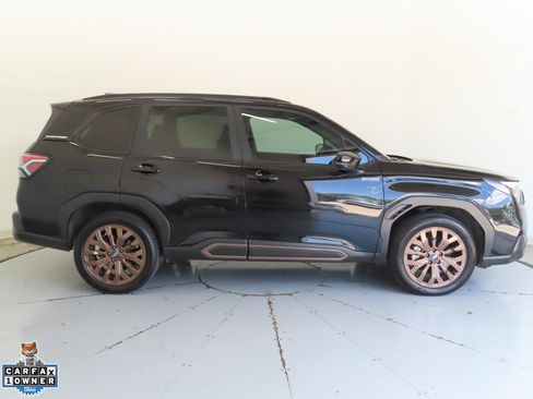Used 2025 Subaru Forester Sport AWD/4WD image 2