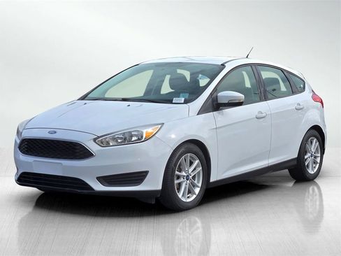 Used 2017 Ford Focus SE image 8