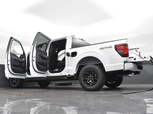 New 2025 Ford F150 XLT w/ Equipment Group 301A Standard image 36