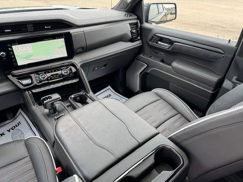 Used 2024 GMC Sierra 1500 AT4X image 25