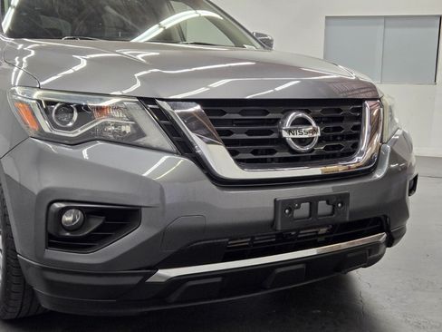 Used 2019 Nissan Pathfinder SL FWD image 5