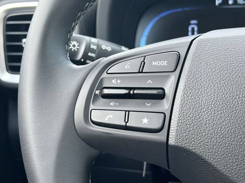New 2026 Hyundai Venue SEL FWD image 23