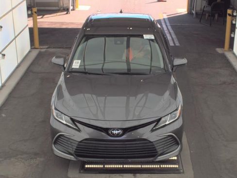 Used 2023 Toyota Camry LE image 2