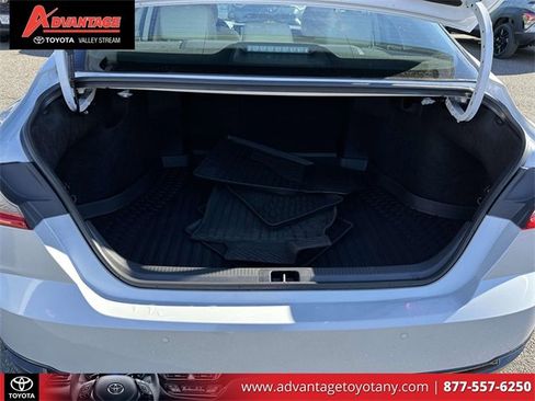 Used 2025 Toyota Camry XLE image 15