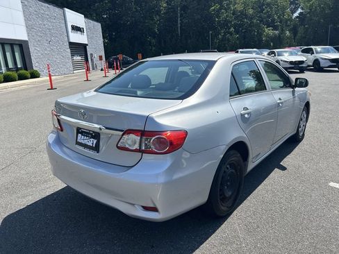 Used 2013 Toyota Corolla L FWD image 8