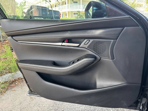 Used 2026 MAZDA MAZDA3 s FWD image 18
