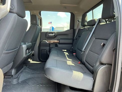 Used 2022 Chevrolet Silverado 1500 LT Trail Boss w/ Convenience Package II AWD/4WD image 5