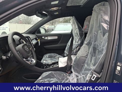 New 2026 Volvo XC40 B5 Ultra w/ Protection Package Premier AWD/4WD image 10