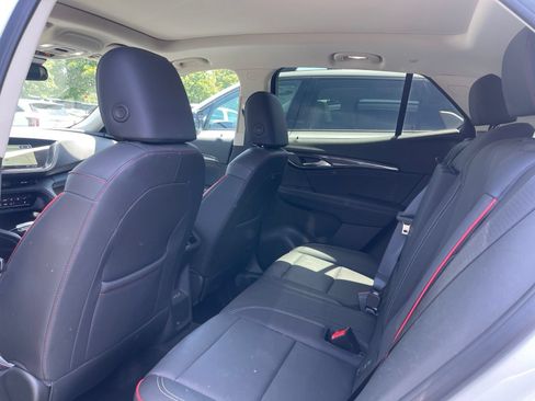 Used 2023 Buick Envision Essence w/ Technology Package I FWD image 4