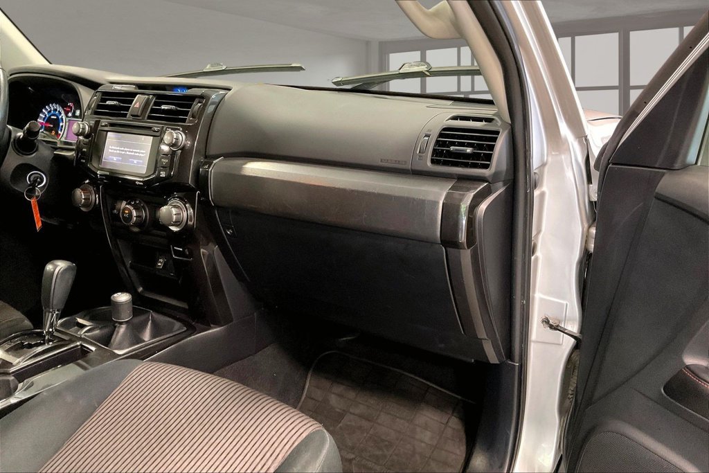 Used 2015 Toyota 4Runner Trail AWD/4WD image 27