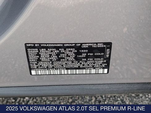 Used 2025 Volkswagen Atlas SEL Premium R-Line AWD/4WD image 37