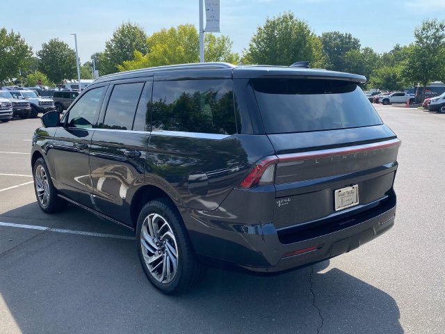 New 2027 Lincoln Navigator Reserve AWD/4WD image 28