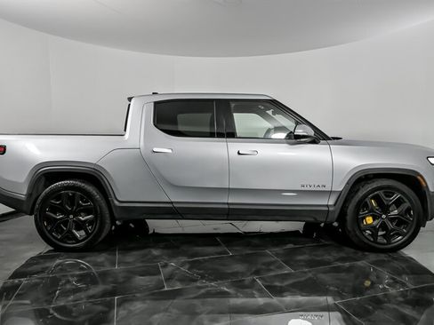 Used 2022 Rivian R1T Launch Edition image 12
