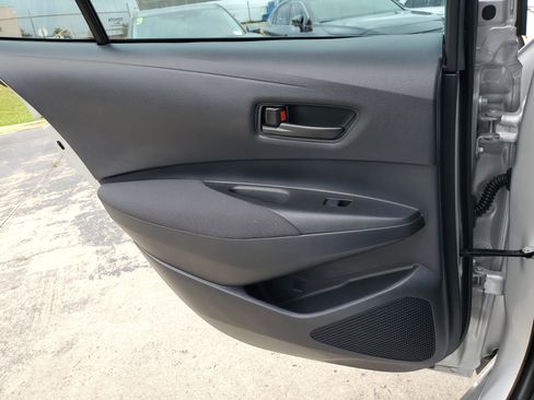 Used 2025 Toyota Corolla LE FWD image 13