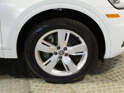 Used 2019 Audi Q5 2.0T Premium Plus w/ Premium Plus Package AWD/4WD image 37