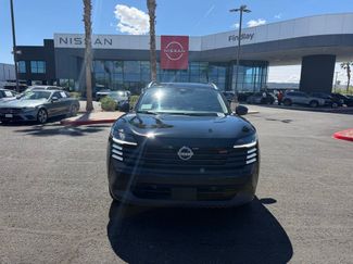 Used 2025 Nissan Kicks SR video 2