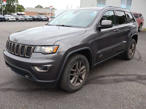 Used 2016 Jeep Grand Cherokee Laredo 75th Anniversary AWD/4WD image 2