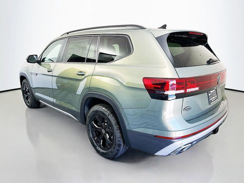 New 2026 Volkswagen Atlas Peak Edition AWD/4WD image 5