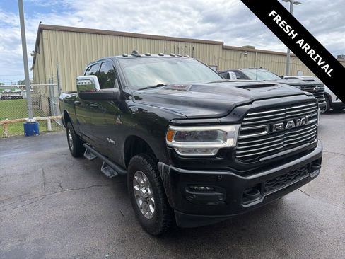 Used 2023 RAM 2500 Laramie AWD/4WD image 1