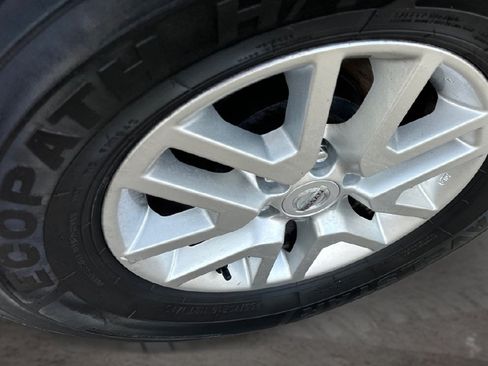 Used 2015 Nissan Frontier SV RWD image 19