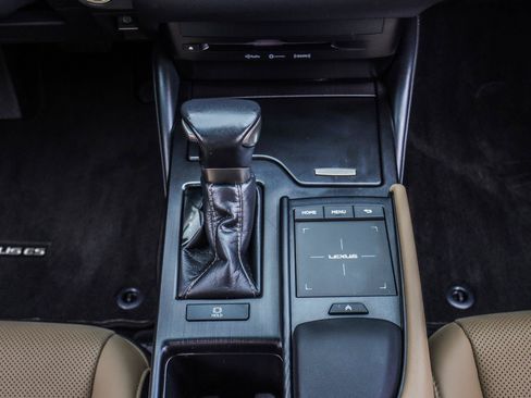 Used 2021 Lexus ES 350 w/ Accessory Package 2 FWD image 30