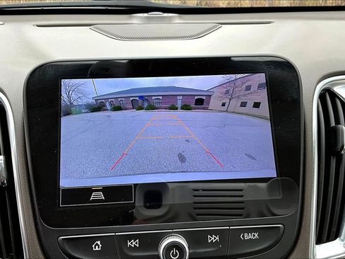 Used 2024 Chevrolet Malibu LT FWD image 14