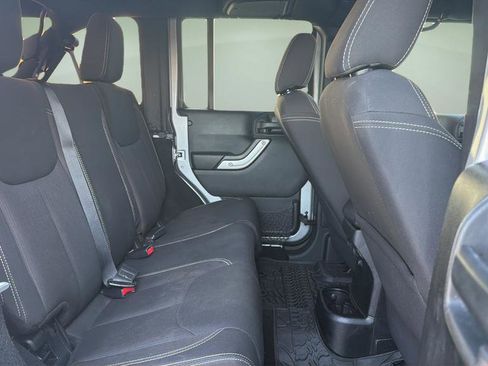 Used 2015 Jeep Wrangler Unlimited Sahara w/ Max Tow Package image 13