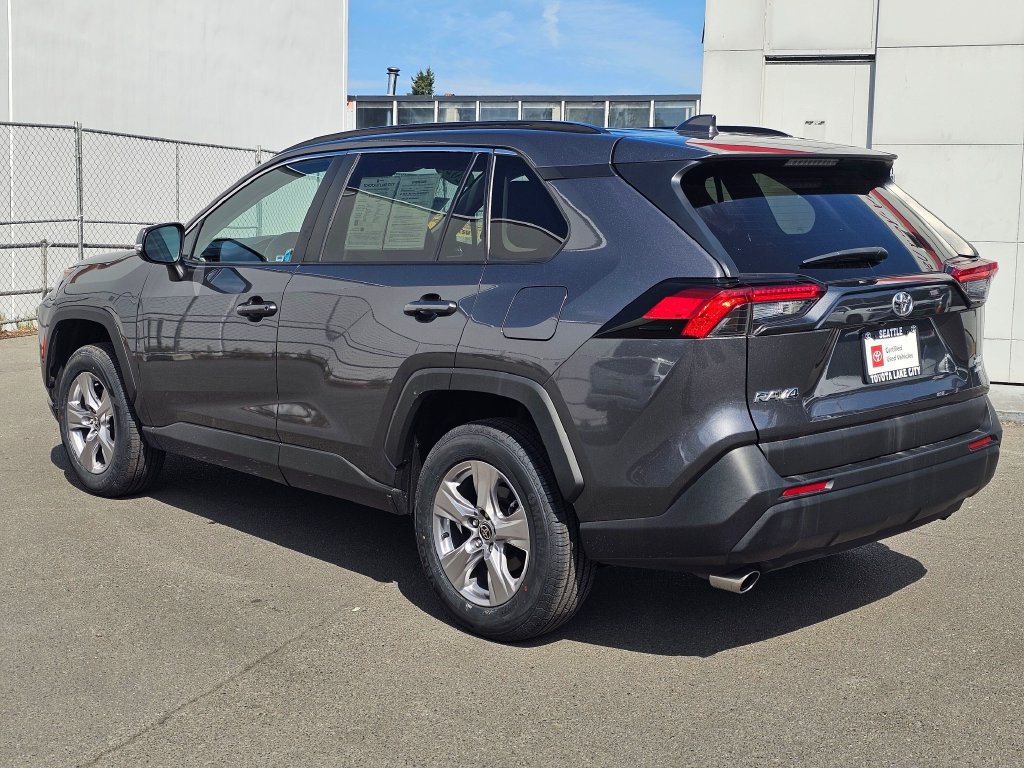 Certified 2023 Toyota RAV4 XLE w/ XLE Grade Weather Package AWD/4WD image 5