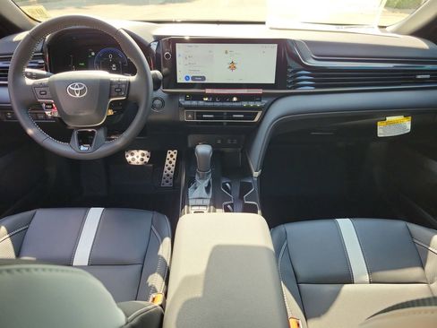 New 2026 Toyota Camry SE FWD image 13