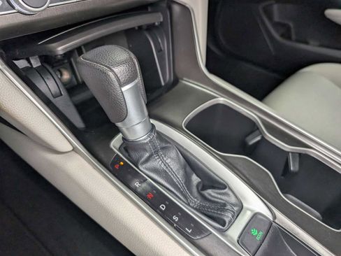 Used 2018 Honda Accord LX image 25